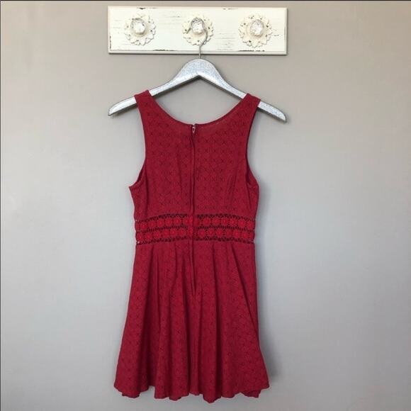 Free People Red Daisy Cut Out Waist Dress Size 6 - Picture 5 of 8